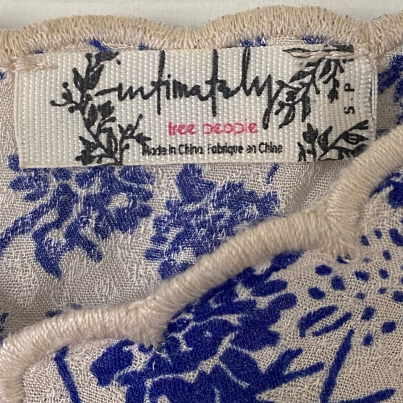 Free People Cropped Blue and White Floral Cami - Picture 2 of 5